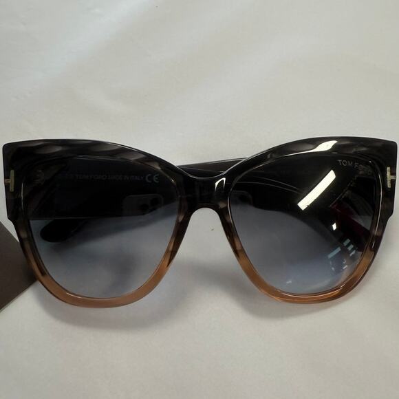 Tom Ford  Anoushka Sunglasses TF371 Melange Grey Peach - Picture 8 of 12